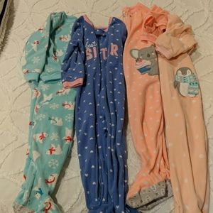 2T bundle fleece footed pajamas